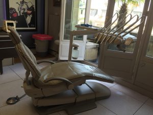 Mon fauteuil au sein de mon cabinet à Paris 16